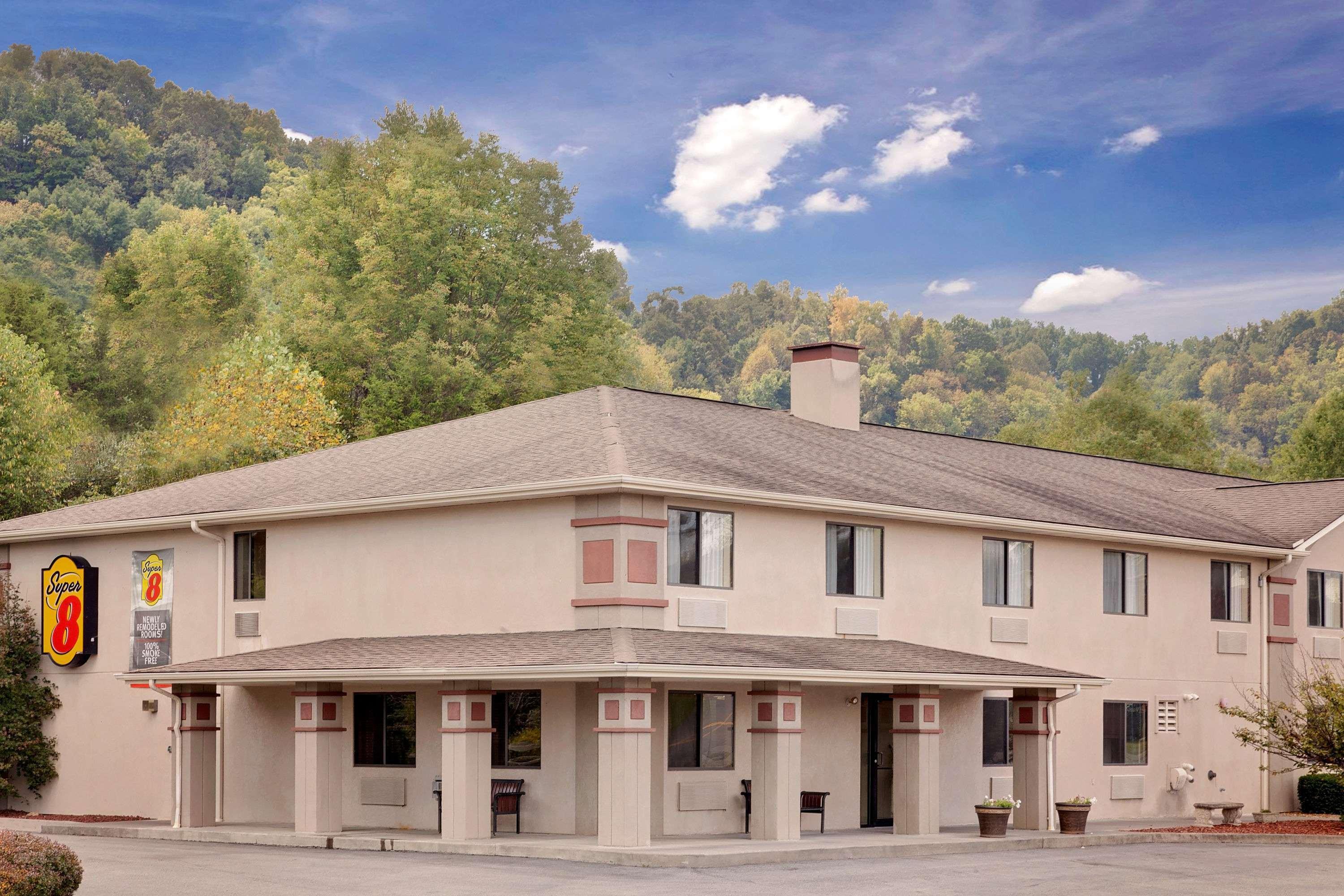Super 8 By Wyndham Lebanon Hotel Eksteriør billede