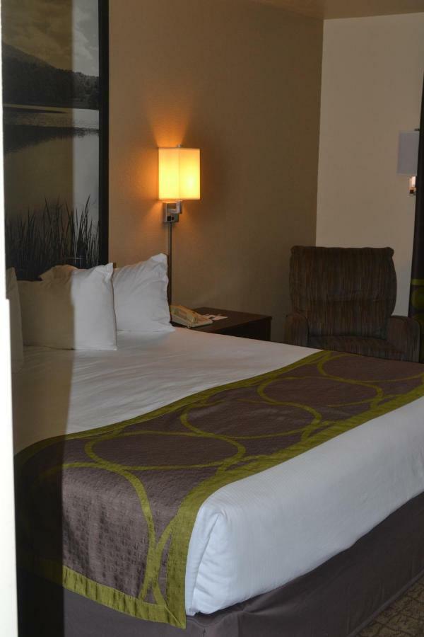 Super 8 By Wyndham Lebanon Hotel Eksteriør billede